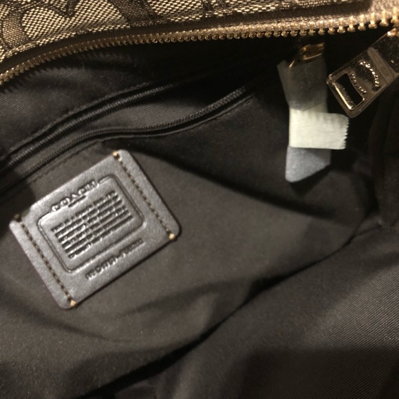 COACH handbag - Picture 3 of 5